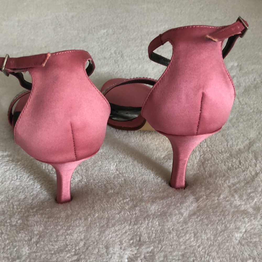 🆕ALFANI 💖🩶Pink Satin & Rhinestone Sandal! Size 7! Vintage! New! Never worn! - Picture 11 of 16